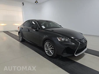 2017 Lexus IS 200t – miniatura 3
