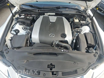 2017 Lexus IS 300 - miniatura 15