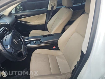 2017 Lexus IS 300 - miniatura 7