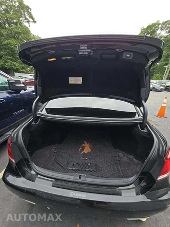 2017 Lexus LS 460L - miniatura 14