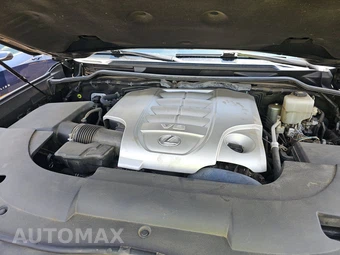 2017 Lexus LX 570 - miniatura 15