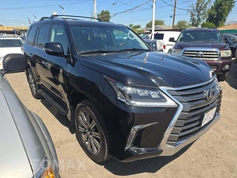 2017 Lexus LX 570 – miniatura 4
