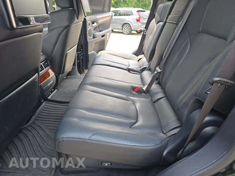 2017 Lexus LX 570 – miniatura 10