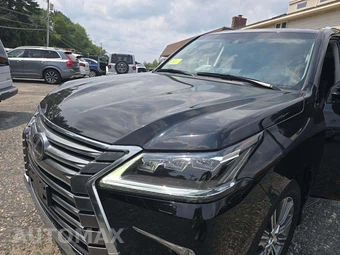 2017 Lexus LX 570 – miniatura 20