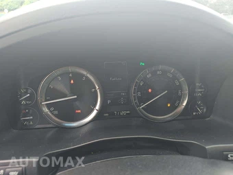 2017 Lexus LX 570 - miniatura 9