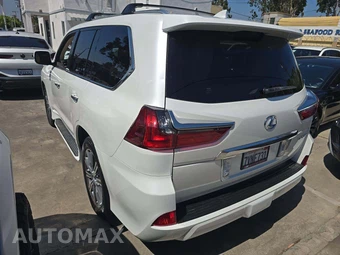 2017 Lexus LX 570 – miniatura 2