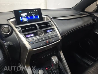 2017 Lexus NX 200t F SPORT - miniatura 11