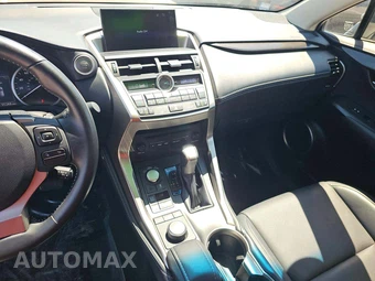 2017 Lexus NX 200t – miniatura 10