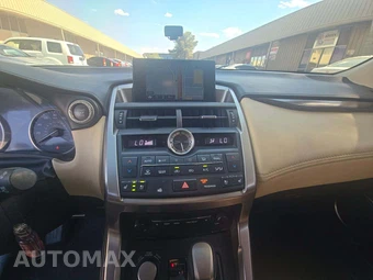 2017 Lexus NX 200t – miniatura 7