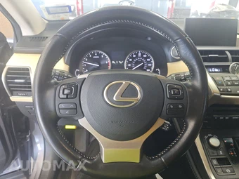 2017 Lexus NX 200t – miniatura 10