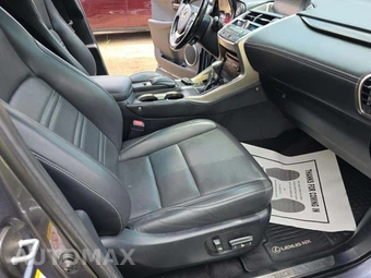 2017 Lexus NX 200t - miniatura 18