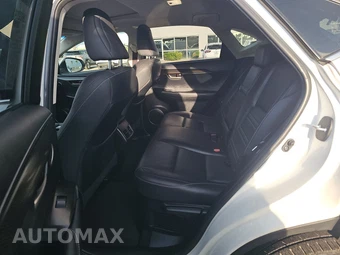 2017 Lexus NX 200t – miniatura 13