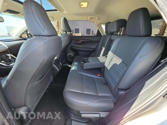 2017 Lexus NX 200t – miniatura 10