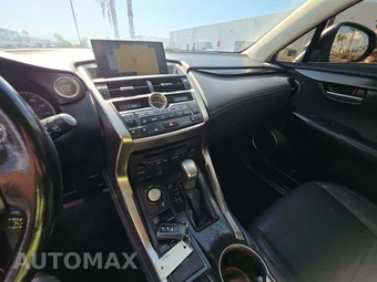 2017 Lexus NX 200t – miniatura 8