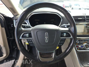 2017 Lincoln Continental Reserve – miniatura 10