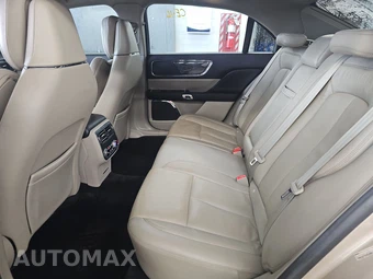2017 Lincoln Continental Reserve – miniatura 13