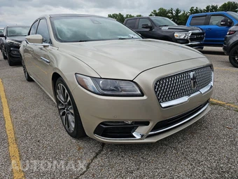 2017 Lincoln Continental Reserve – miniatura 3