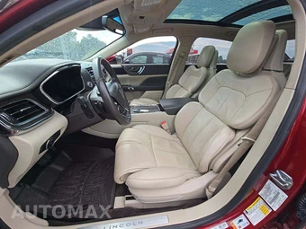 2017 Lincoln Continental Reserve – miniatura 3