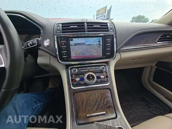 2017 Lincoln Continental Reserve – miniatura 7