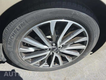 2017 Lincoln Continental Select – miniatura 24