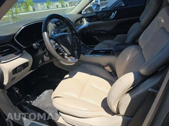 2017 Lincoln Continental Select – miniatura 6