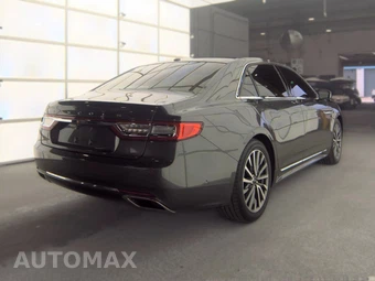 2017 Lincoln Continental Select – miniatura 4