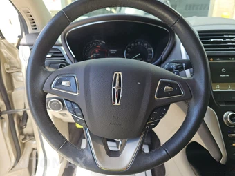 2017 Lincoln MKC Premiere - miniatura 10