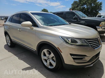 2017 Lincoln MKC Premiere - miniatura 3