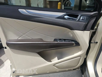 2017 Lincoln MKC Premiere - miniatura 9