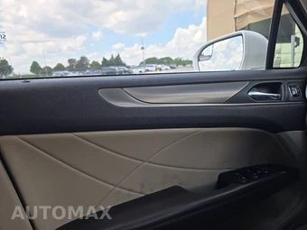 2017 Lincoln MKC Premiere – miniatura 9