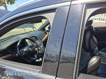 2017 Lincoln MKC Reserve – miniatura 22