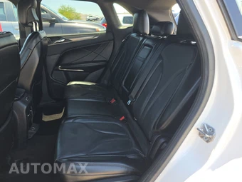 2017 Lincoln MKC Reserve – miniatura 13