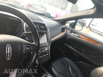 2017 Lincoln MKC Reserve – miniatura 11