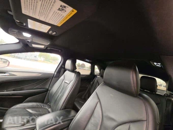 2017 Lincoln MKC Select – miniatura 11