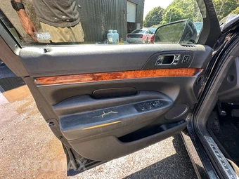 2017 Lincoln MKT w/Livery Pkg – miniatura 12