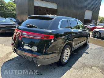 2017 Lincoln MKT w/Livery Pkg – miniatura 5