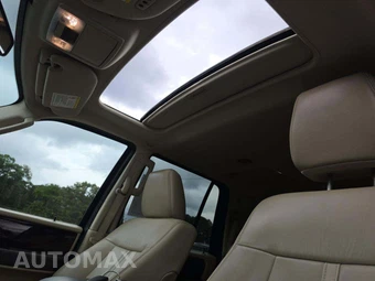 2017 Lincoln Navigator Reserve – miniatura 8