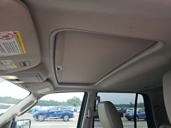 2017 Lincoln Navigator Select – miniatura 19