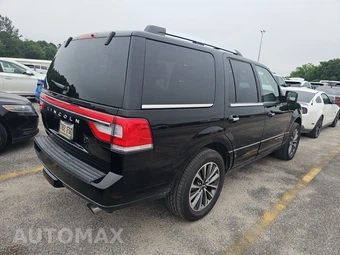 2017 Lincoln Navigator Select – miniatura 4