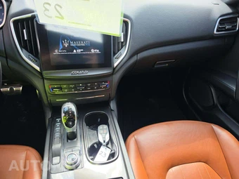 2017 Maserati Ghibli – miniatura 10
