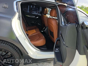 2017 Maserati Ghibli – miniatura 16