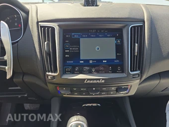 2017 Maserati Levante S – miniatura 11