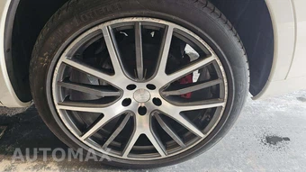 2017 Maserati Levante S – miniatura 19