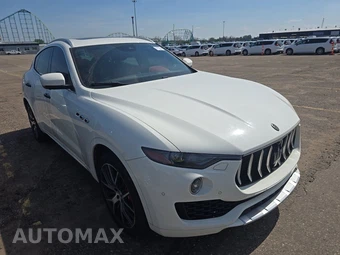 2017 Maserati Levante S – miniatura 3