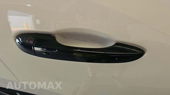 2017 Maserati Levante S – miniatura 31