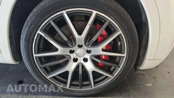 2017 Maserati Levante S – miniatura 32