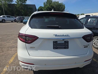 2017 Maserati Levante S – miniatura 5
