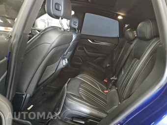 2017 Maserati Levante S – miniatura 13