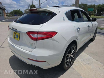 2017 Maserati Levante S – miniatura 3