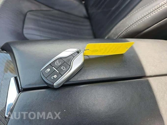 2017 Maserati Levante S – miniatura 8